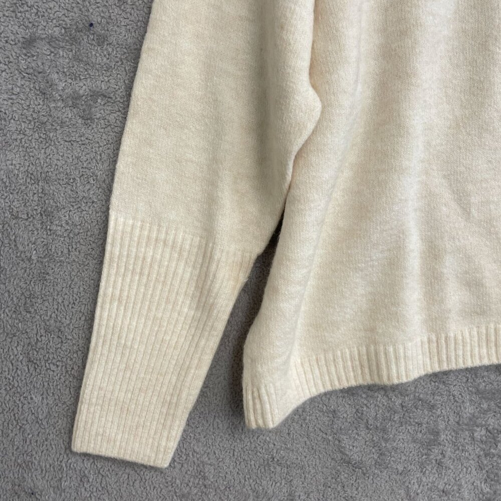 NEW Legendary Outfitters Women's XXL Soft & Cozy Crewneck Sweater  Beige - Picture 9 of 10